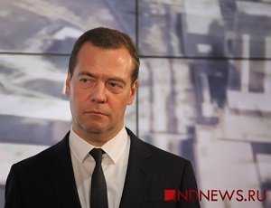 Медведева впечатлил китайский симулятор. Чем развлекали премьера на Иннопроме (ФОТО)
