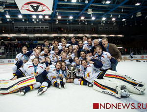 Команда из Швеции стала обладателем Кубка мира по хоккею (ФОТО)