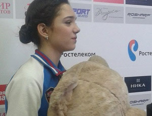 Евгения Медведева стала новой чемпионкой России, Юлия Липницкая осталась без медалей (ФОТО)