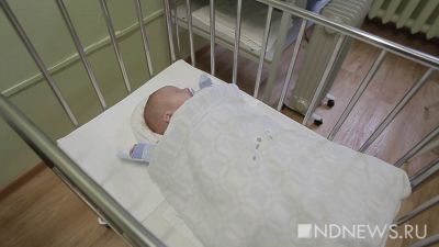 Прохожие нашли новорожденного в пакете в Ленинградской области