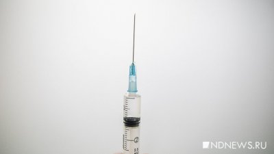 В очереди на вакцинацию от коронавируса – уже 100 тысяч свердловчан