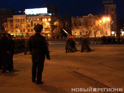 Новый Регион: Первая репетиция парада Победы прошла вчера ночью в Екатеринбурге (ФОТО)