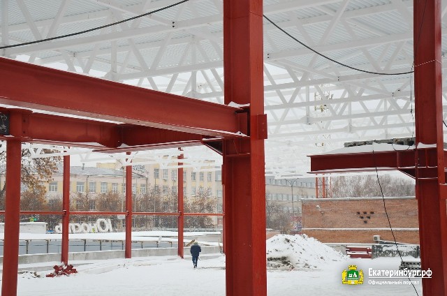 Новый Регион: Ледовый дворец ''Неоплана'' в Екатеринбурге будет переименован в ''Дацюк-арена'' (ФОТО)