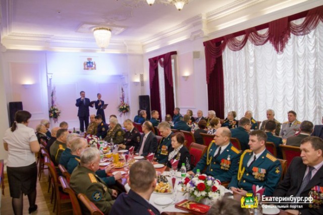 Руководство Белгорода поздравляет соотечественников с Днём защитника Отечества