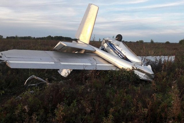 Новый Регион В Свердловской области во время крушения мотопланера погиб пилот