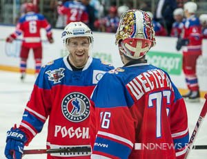 «Сборная друзей» Павла Дацюка разгромила команду любителей «Неоплан» в матче в Екатеринбурге (ФОТО) / Игроки NHL оказались сильнее противников из НХЛ