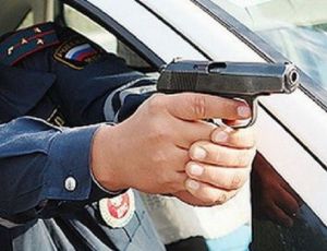 На южном Урале полицейские с погоней и стрельбой задержали пьяного лихача