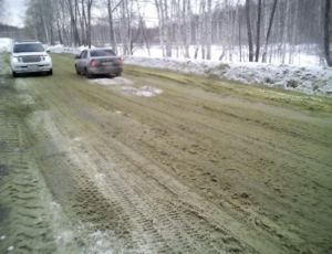 Из-за аварии на заводе «Русский хром» позеленел снег в Первоуральске (ФОТО, добавлено ВИДЕО)