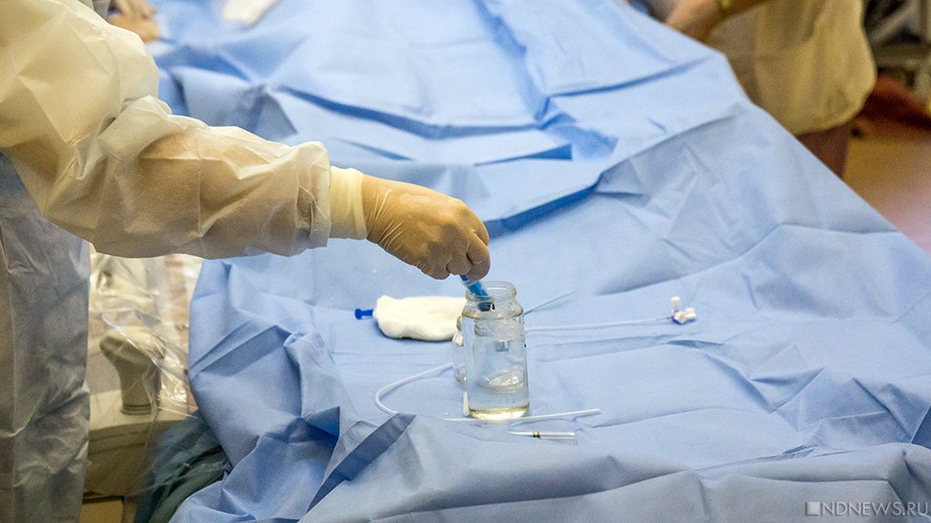 Пластический хирург рассказал о проблемах с импортными имплантами