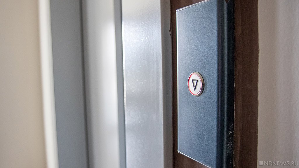 ЧП в Москве: лифт задавил насмерть рабочего