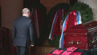 Путин почтил память Жириновского
