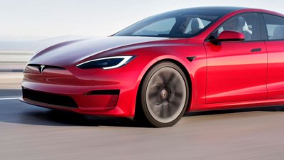 Tesla отзовет более двух миллионов машин для обновления автопилота