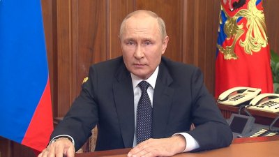 Путин: Воссоединение с Донбассом должно было произойти раньше