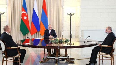 Азербайджан и Армения выступили с совместным заявлением и договорились об освобождении военнопленных