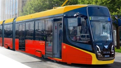 После 9 мая по Екатеринбургу начнет ходить трехсекционный трамвай (ФОТО)