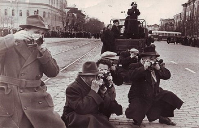 Новый Регион: В Екатеринбурге нашелся утерянный архив фотографа, снимавшего маршала Жукова (ФОТО)