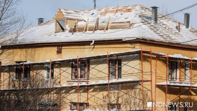 На Урале погиб рабочий во время капремонта крыши