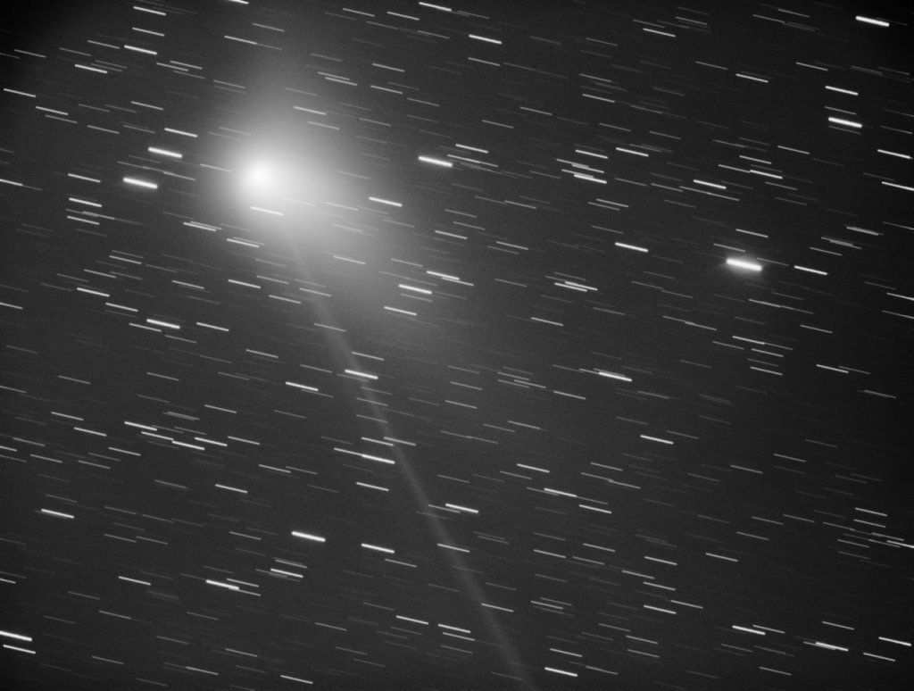 Новый День: Уральские фотографы поймали зеленую комету в объектив (ФОТО)