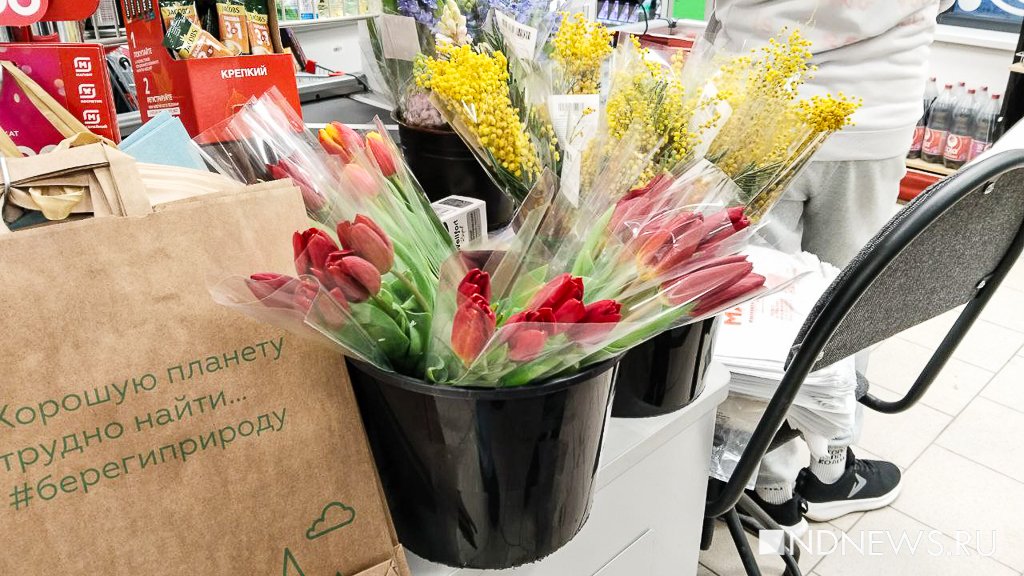 Новый День: Мимоза – 130 рублей, тюльпаны – 250 рублей: магазины у дома начали торговать цветами к 8 Марта (ФОТО)